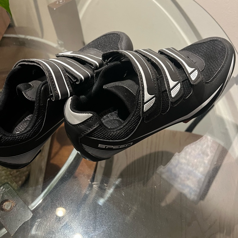 Cycle shoes
